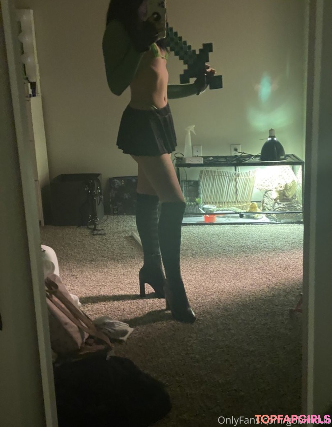 Naakte gelekte OnlyFans-foto van Goblincub #1606