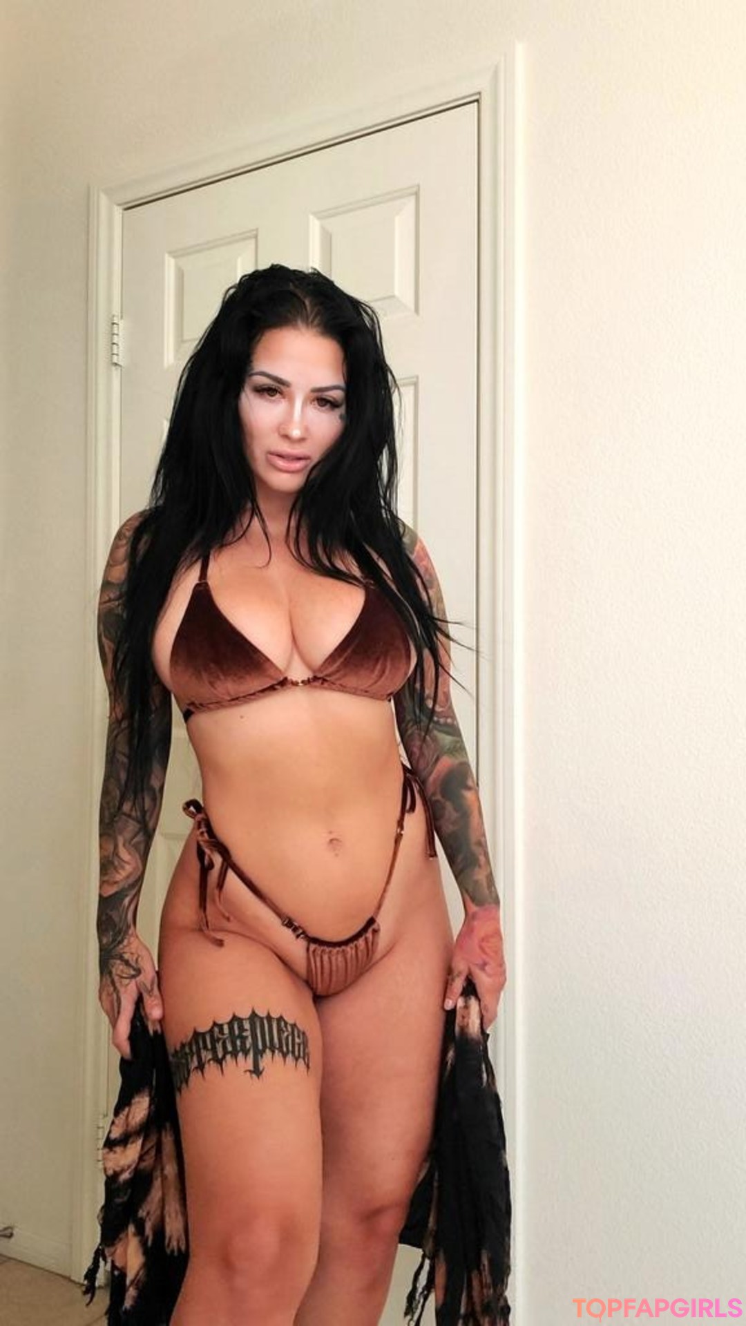 Naakte gelekte OnlyFans-foto van Katrina Jade #418