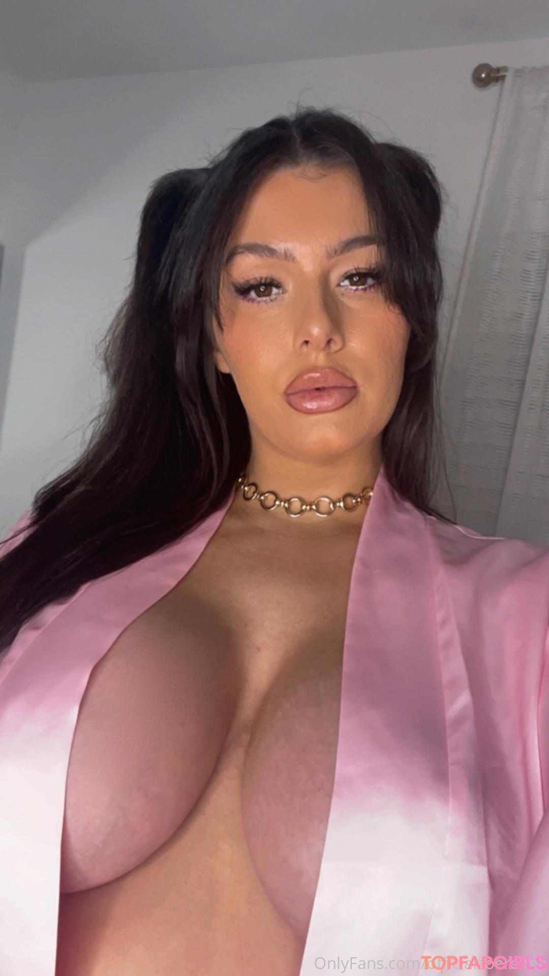 Naakte gelekte OnlyFans-foto van Thezoerenea #375