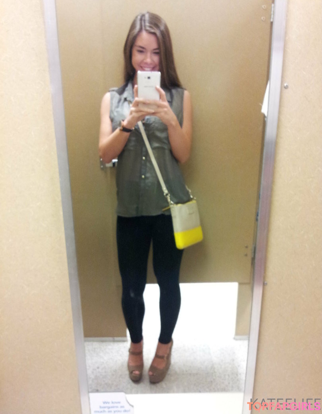 Naakte gelekte OnlyFans-foto van Kateelife #63