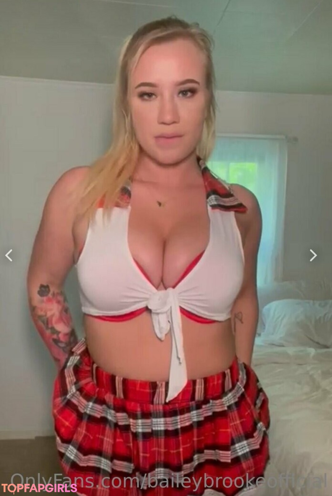 Naakte gelekte OnlyFans-foto van Bailey Brooke #405