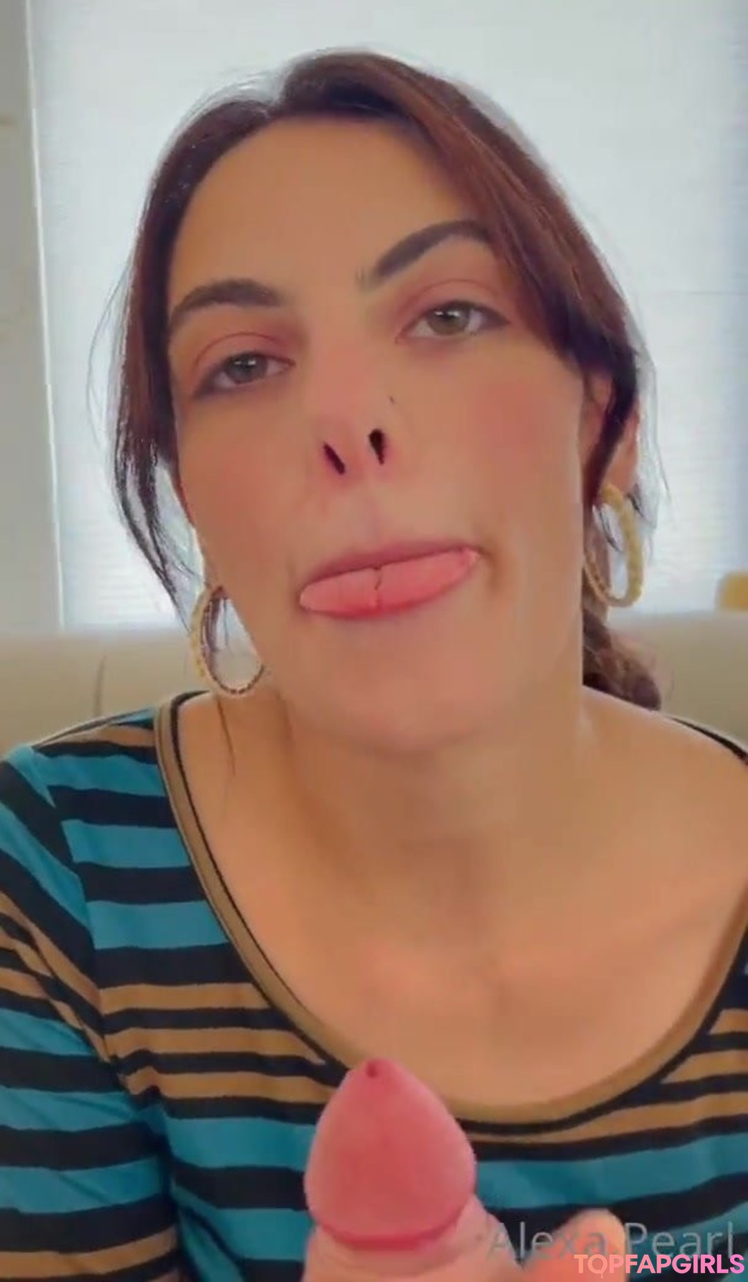 Naakte gelekte OnlyFans-foto van Alexa Pearl #2936