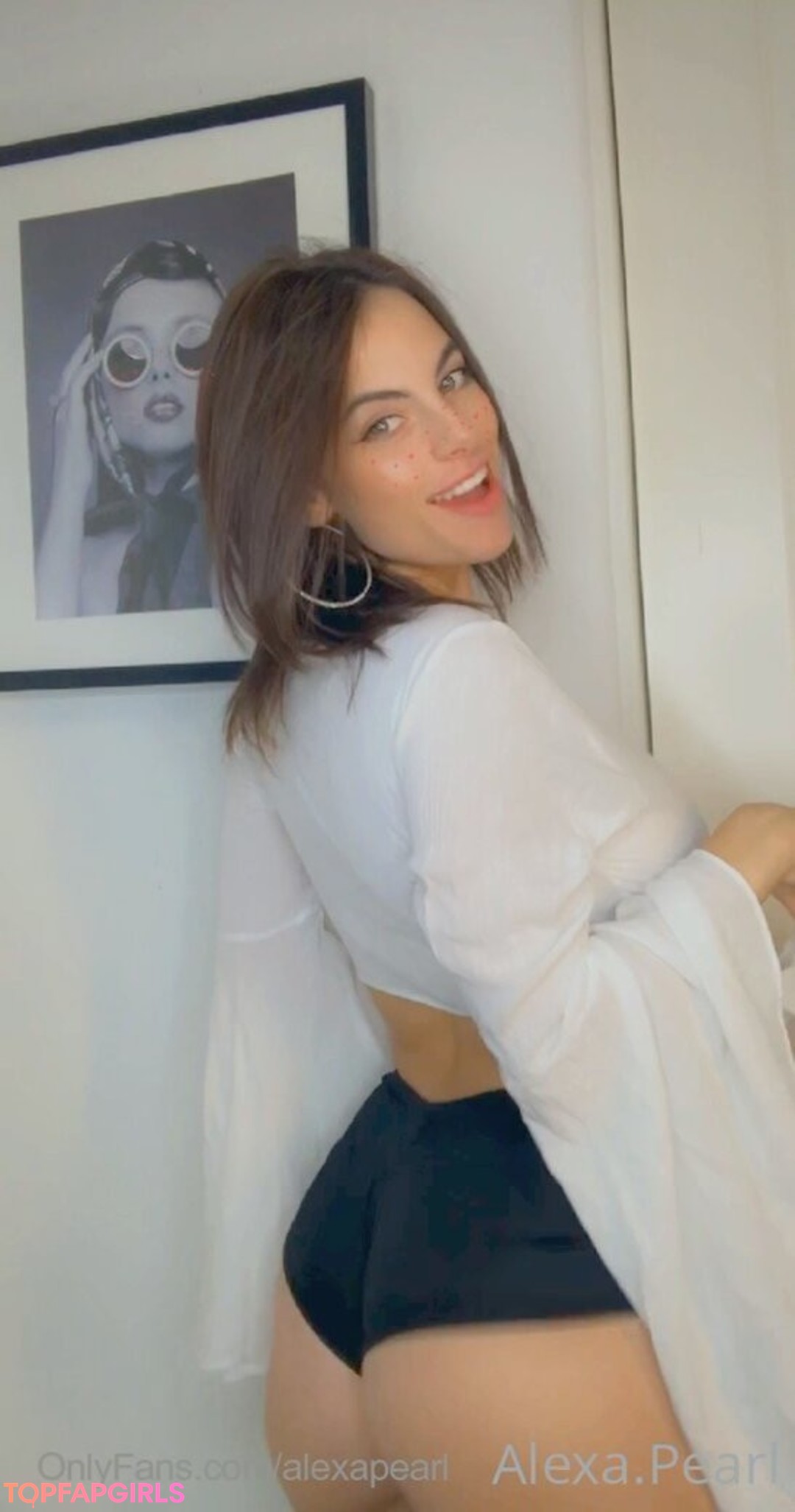 Naakte gelekte OnlyFans-foto van Alexa Pearl #4213