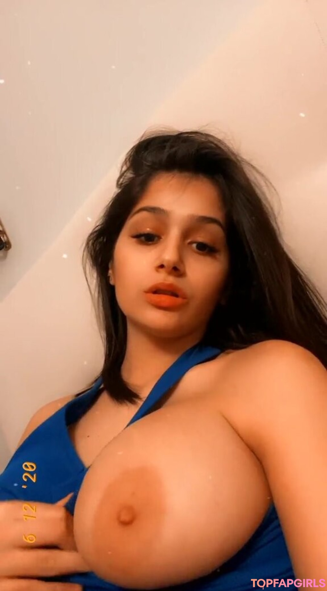 Naakte gelekte OnlyFans-foto van Julia Tica #124