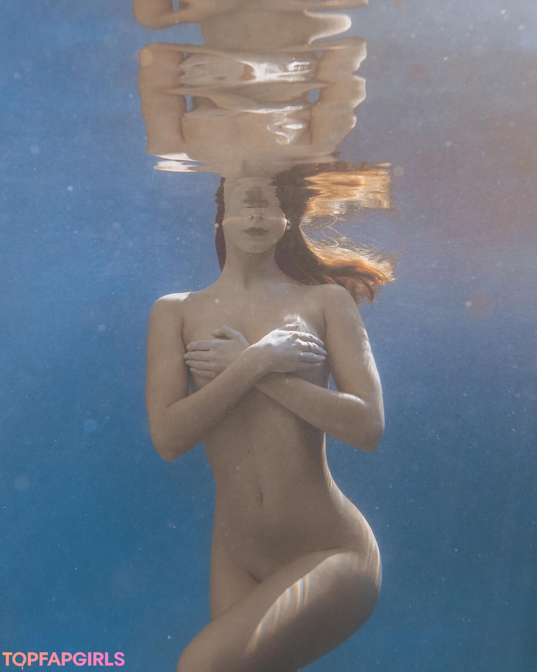 Naakte gelekte OnlyFans-foto van Carmella Rose #167