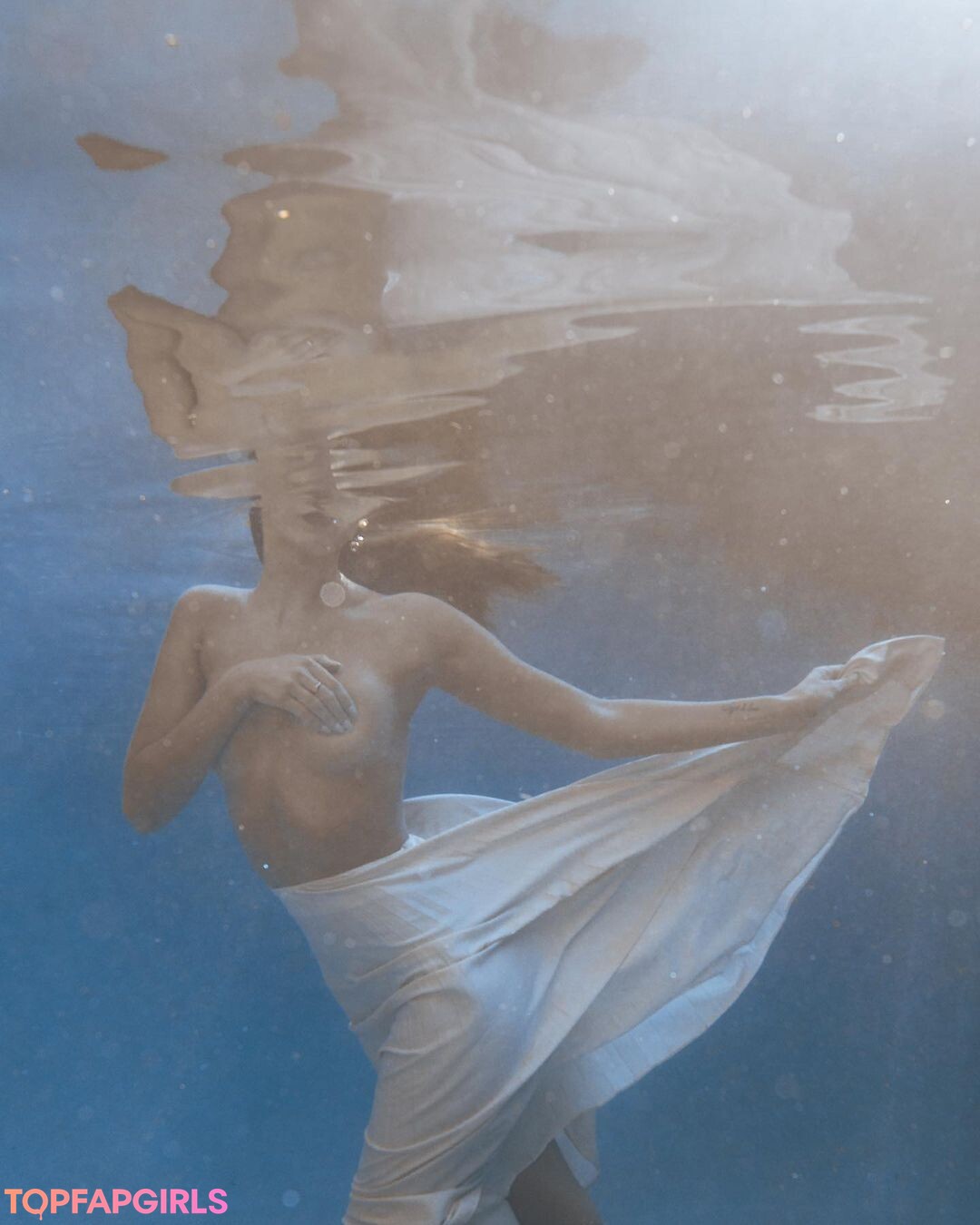 Naakte gelekte OnlyFans-foto van Carmella Rose #201