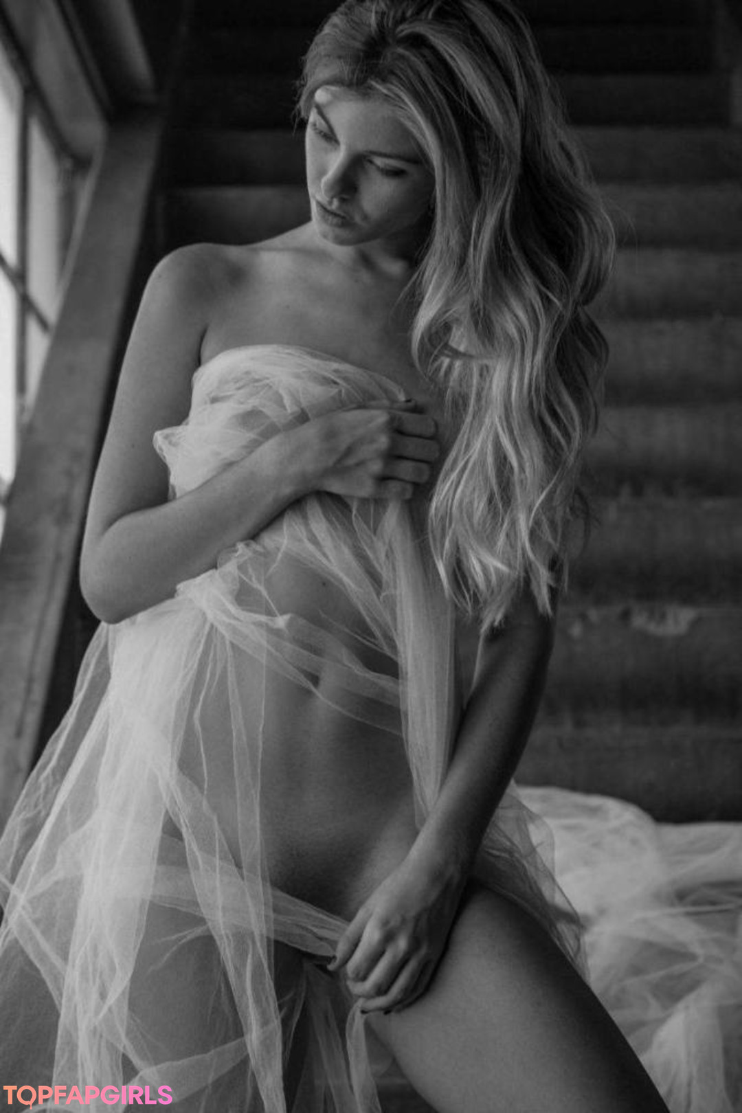 Naakte gelekte OnlyFans-foto van Carmella Rose #22