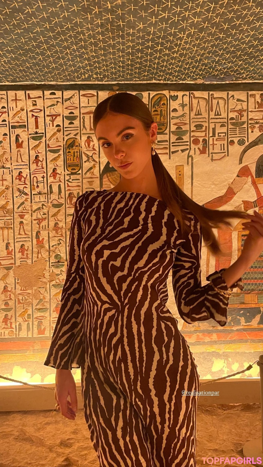 Naakte gelekte OnlyFans-foto van Carmella Rose #487
