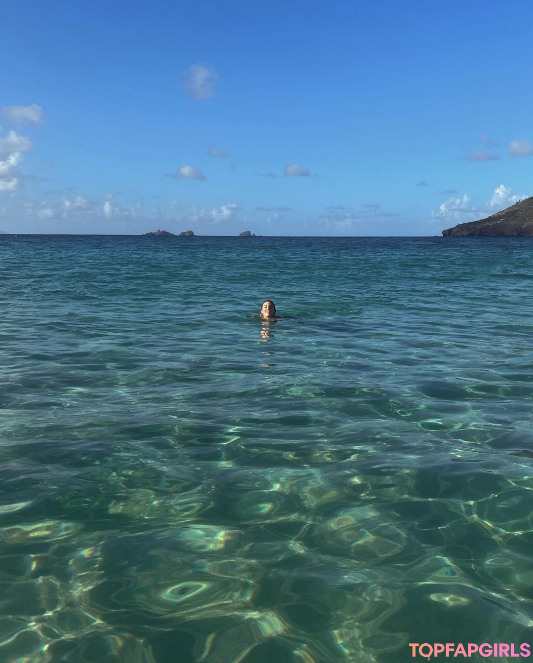 Naakte gelekte OnlyFans-foto van Carmella Rose #535