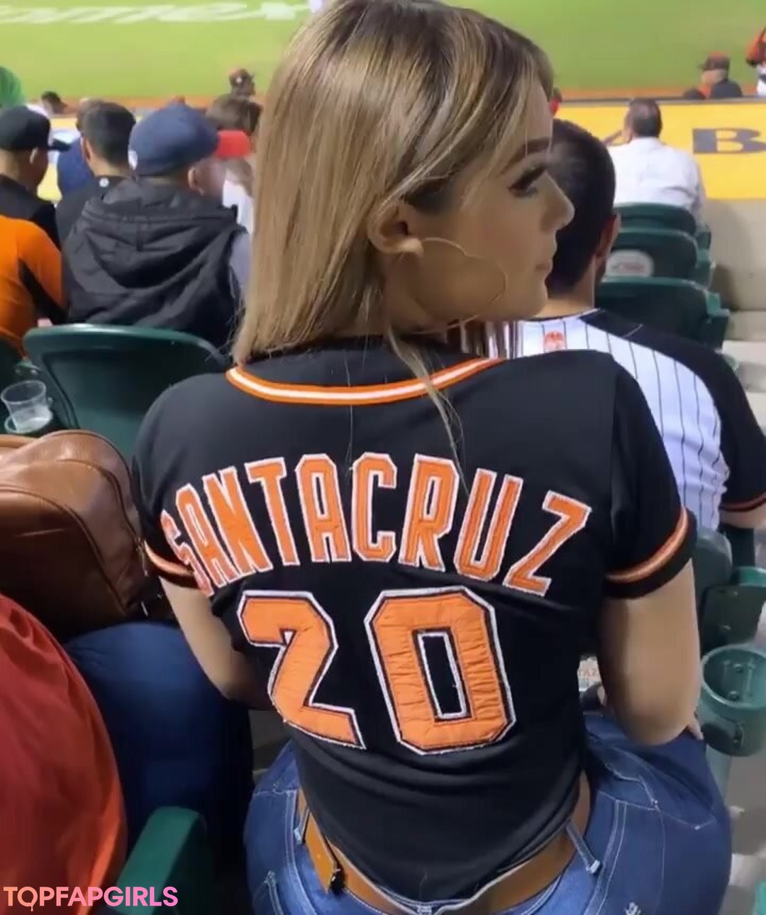 Naakte gelekte OnlyFans-foto van Maria Julissa #61