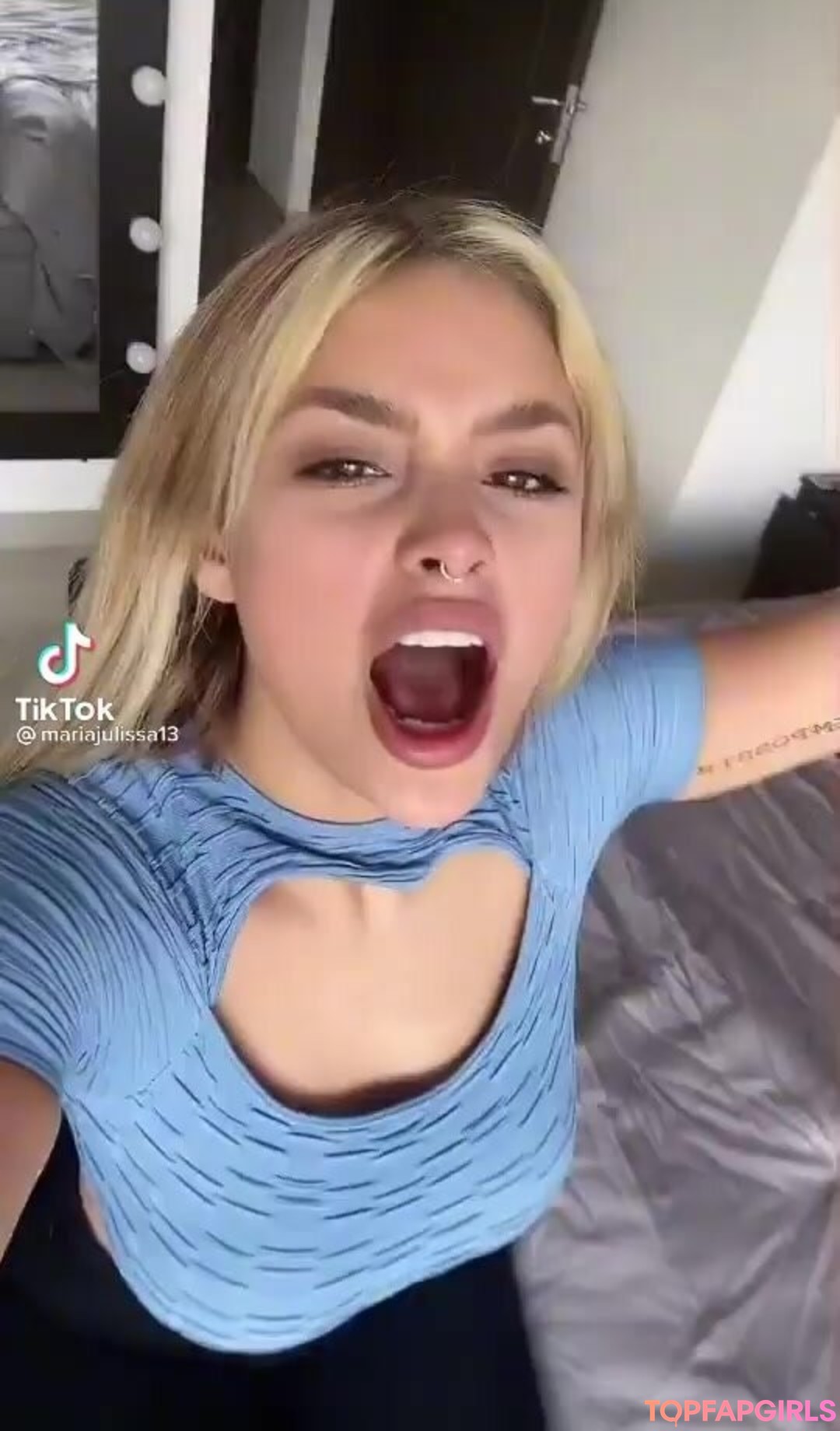 Naakte gelekte OnlyFans-foto van Maria Julissa #68