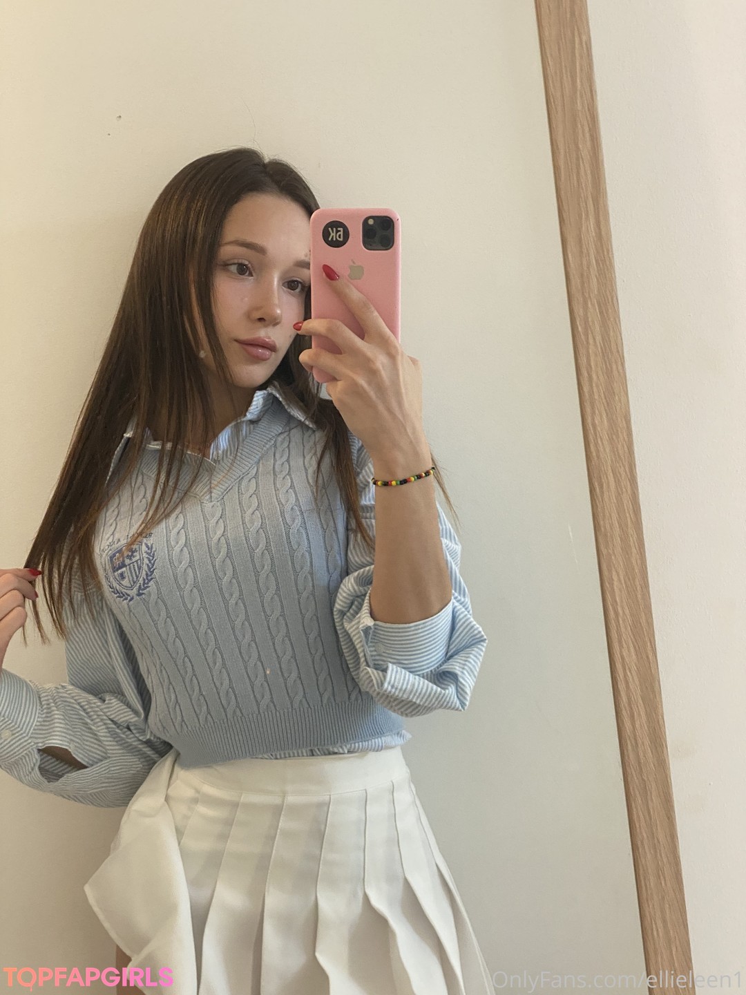 Naakte gelekte OnlyFans-foto van Ellieleen #855