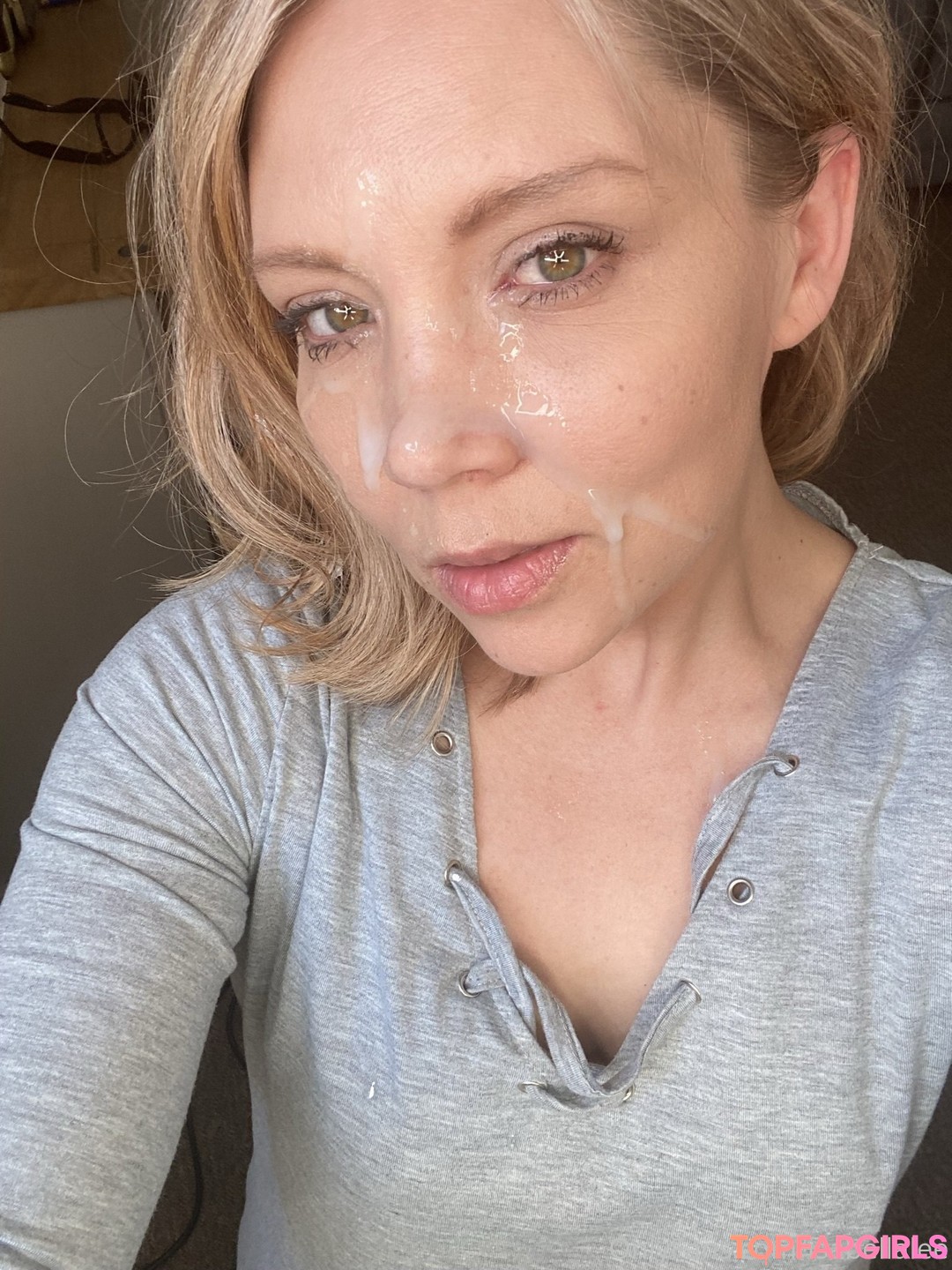 Naakte gelekte OnlyFans-foto van Isabella Lee #13