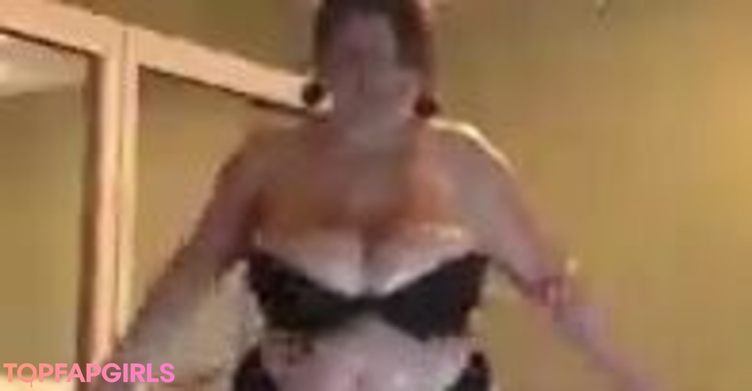 Naakte gelekte OnlyFans-foto van Mal Malloy #172