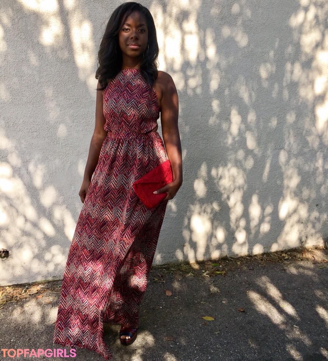 Naakte gelekte OnlyFans-foto van Camille W #197