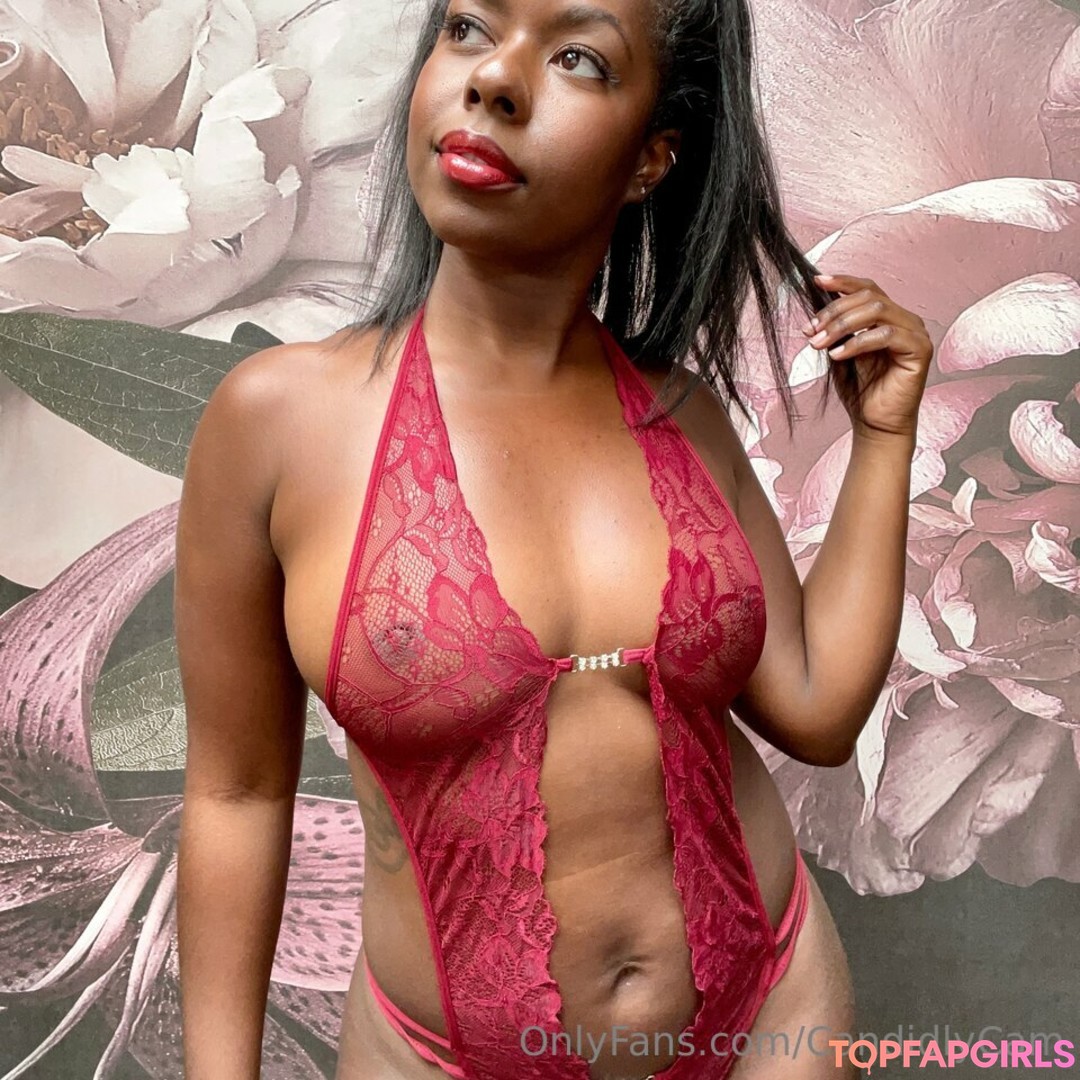Naakte gelekte OnlyFans-foto van Camille W #270