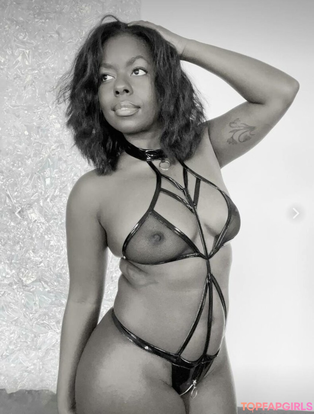 Naakte gelekte OnlyFans-foto van Camille W #469