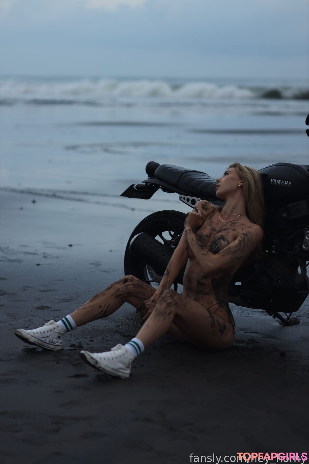 Naakte gelekte OnlyFans-foto van Mira #134