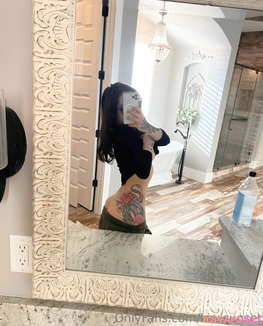 Naakte gelekte OnlyFans-foto van Kiwi Sunset #692