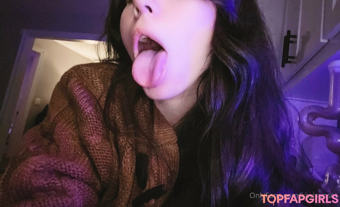 Naakte gelekte OnlyFans-foto van Kiwi Sunset #258