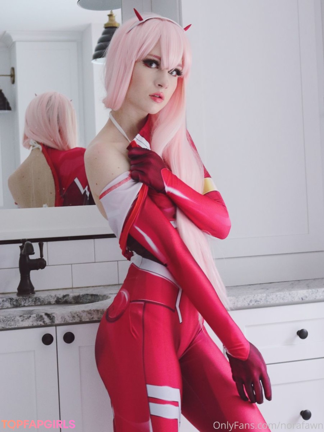 Naakte gelekte OnlyFans-foto van Norafawn #1032