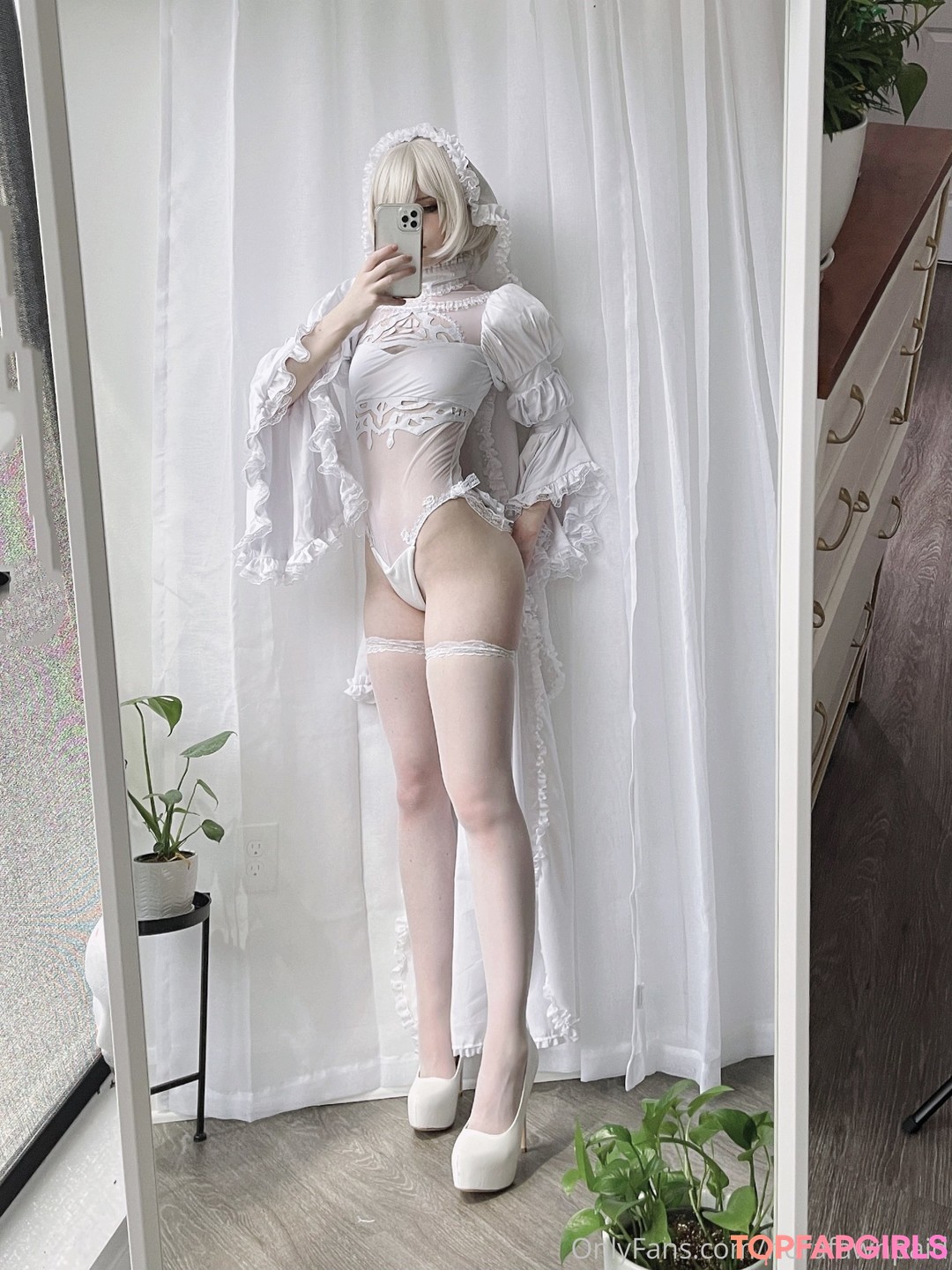 Naakte gelekte OnlyFans-foto van Norafawn #9