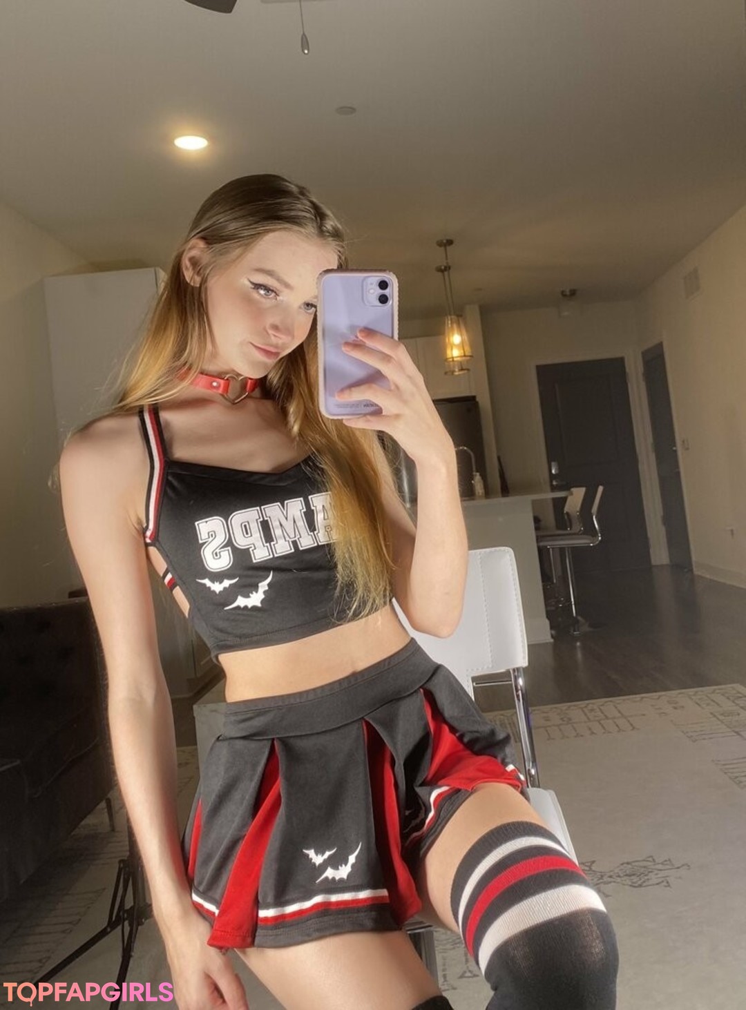 Naakte gelekte OnlyFans-foto van Pyra Fae #1008