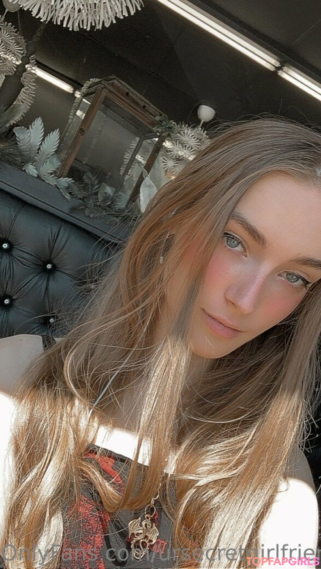 Naakte gelekte OnlyFans-foto van Pyra Fae #1302