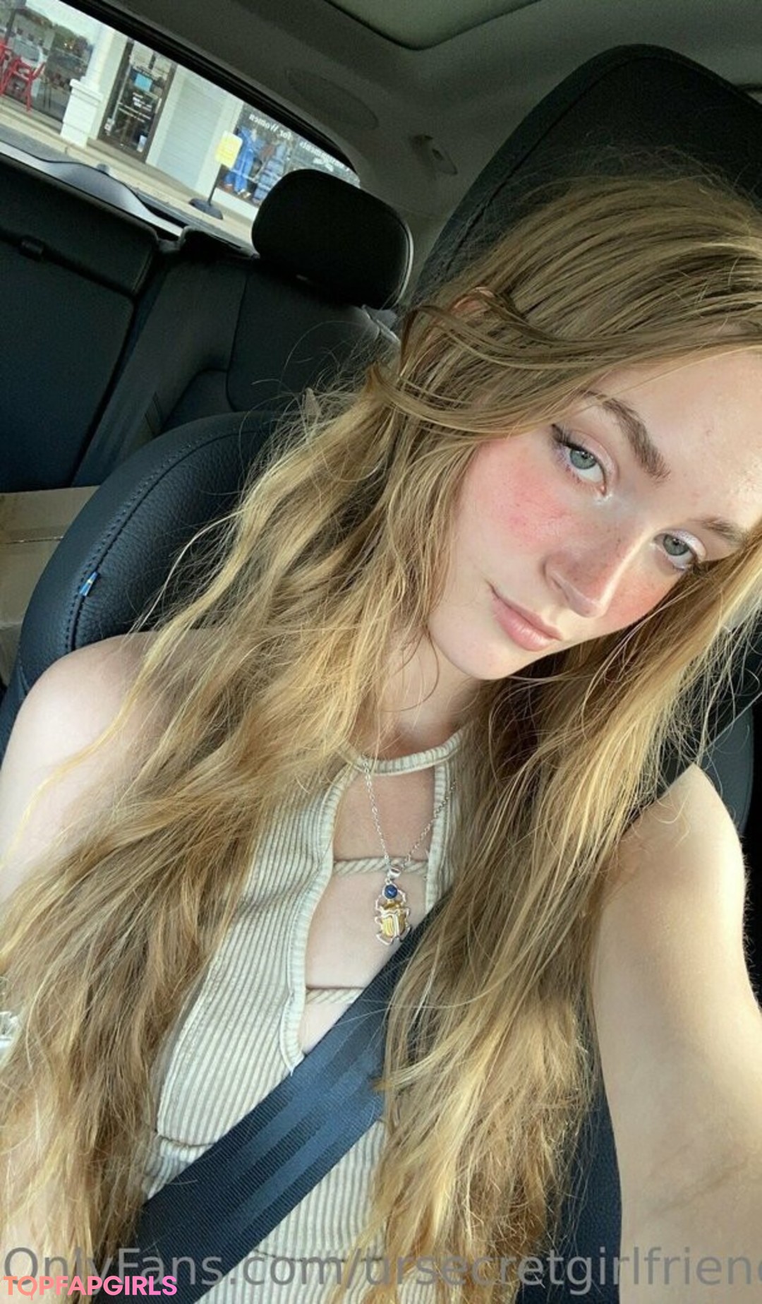 Naakte gelekte OnlyFans-foto van Pyra Fae #1472