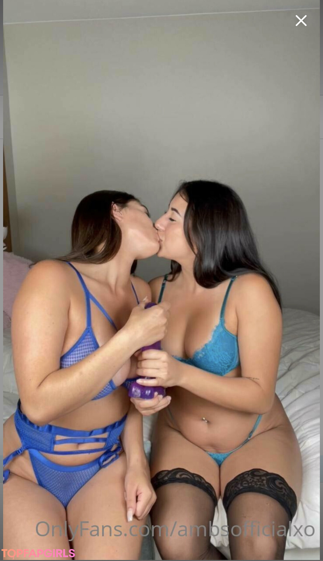 Naakte gelekte OnlyFans-foto van Amber Ajami #76