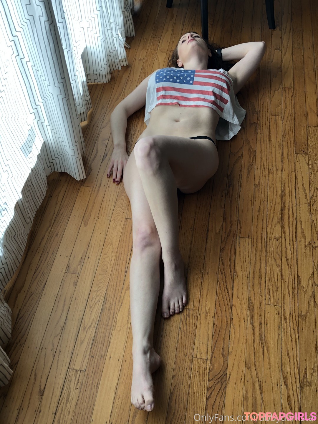 Naakte gelekte OnlyFans-foto van Abby Dark Star #779