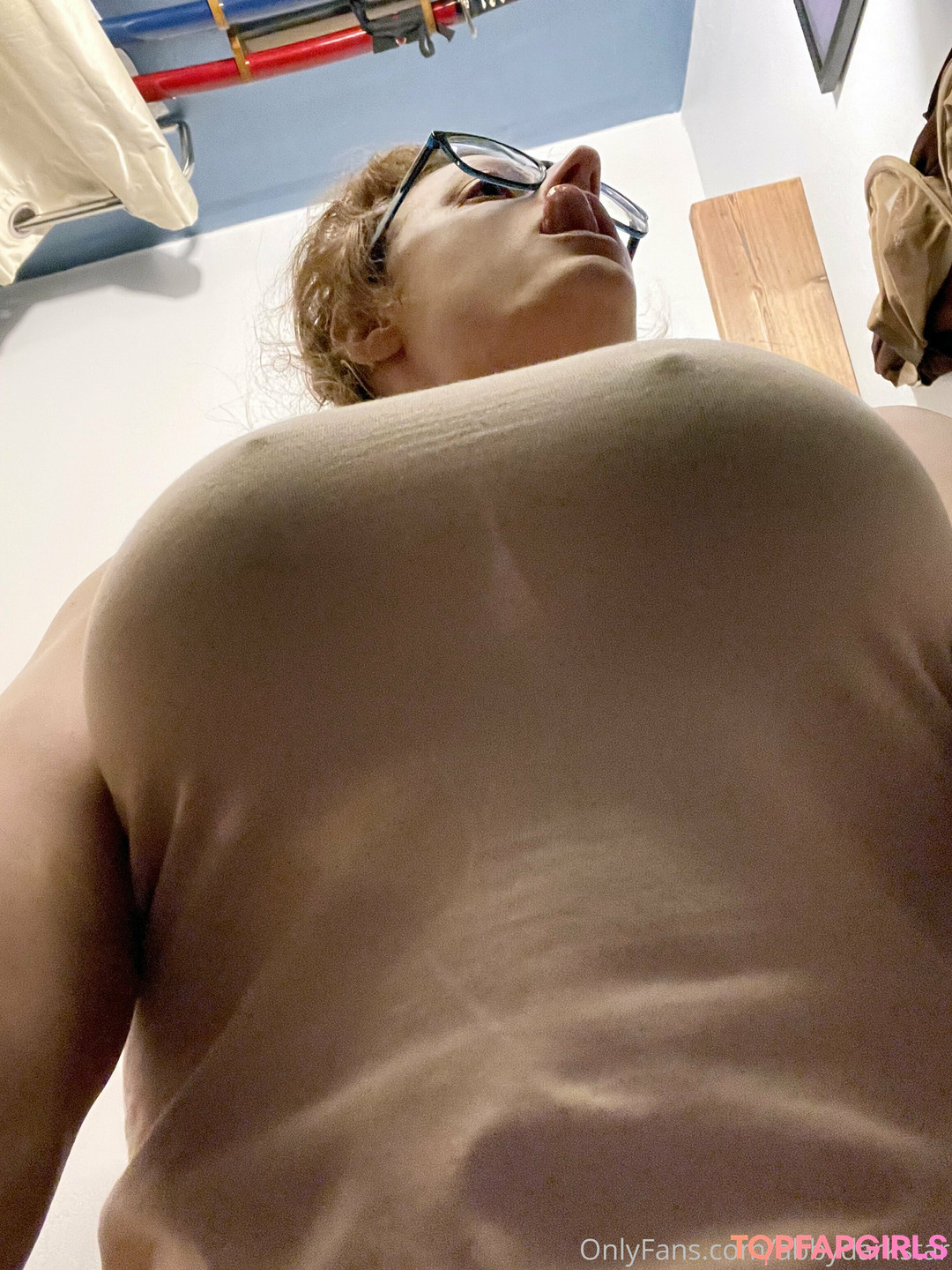 Naakte gelekte OnlyFans-foto van Abby Dark Star #59