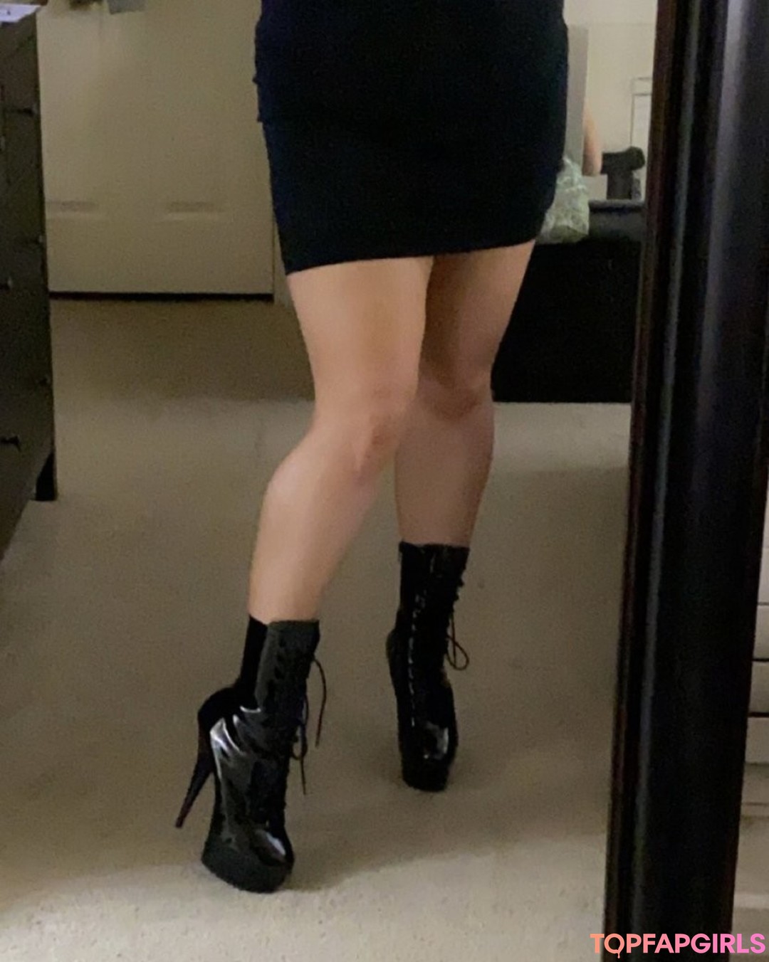 Naakte gelekte OnlyFans-foto van Ophelia O #81