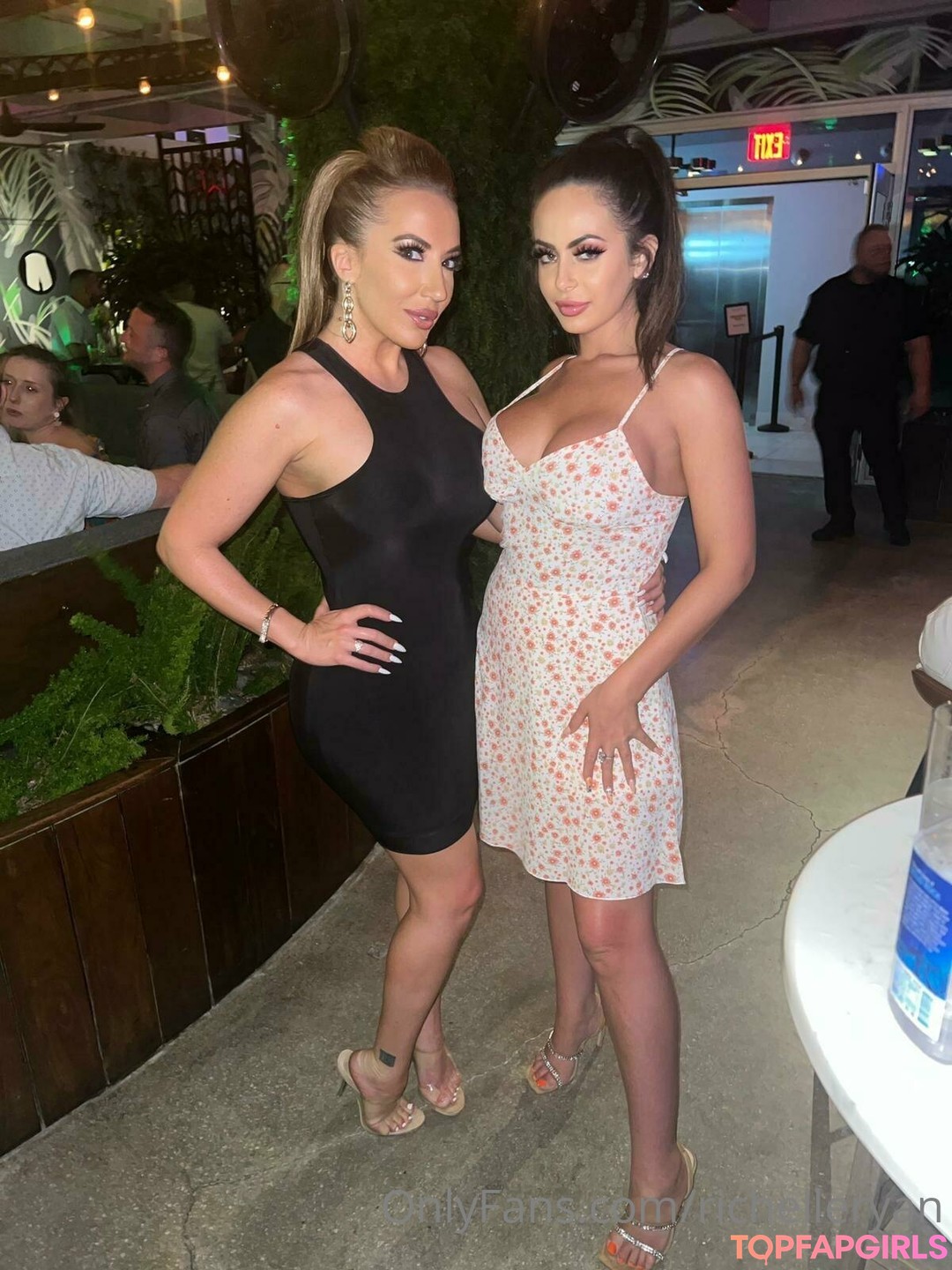 Naakte gelekte OnlyFans-foto van Richelle Ryan #18