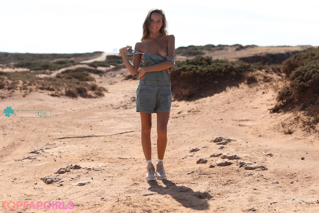 Naakte gelekte OnlyFans-foto van Katya Clover #156