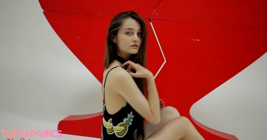 Naakte gelekte OnlyFans-foto van Anna Vlasova #186