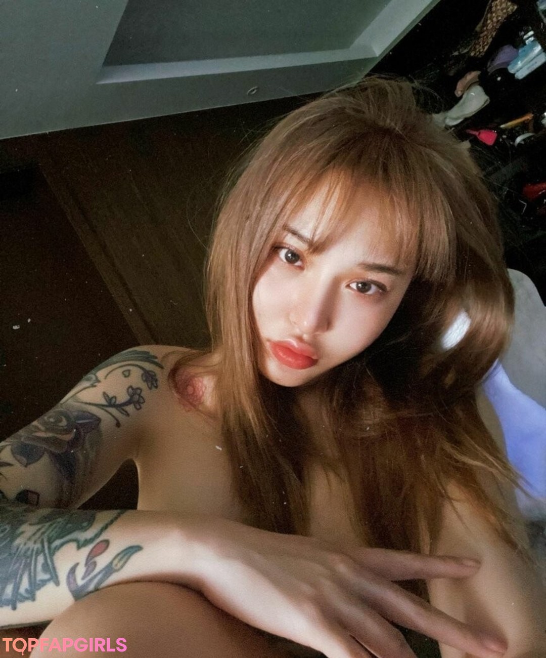Naakte gelekte OnlyFans-foto van Hitomi Songyuxin #718