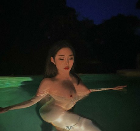 Hitomi Songyuxin