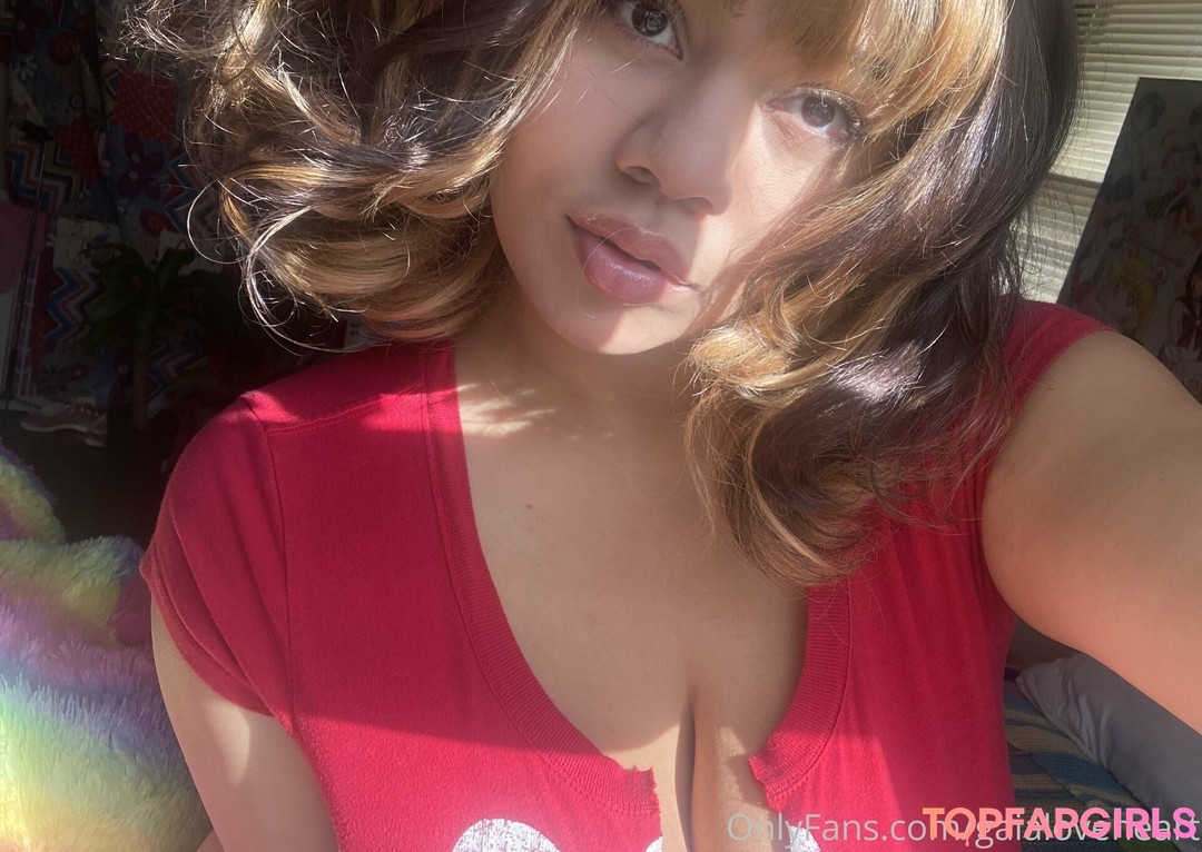 Naakte gelekte OnlyFans-foto van Gaia Love Heart #497