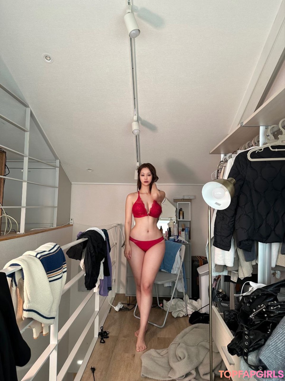 Naakte gelekte OnlyFans-foto van Yuyuhwa #21