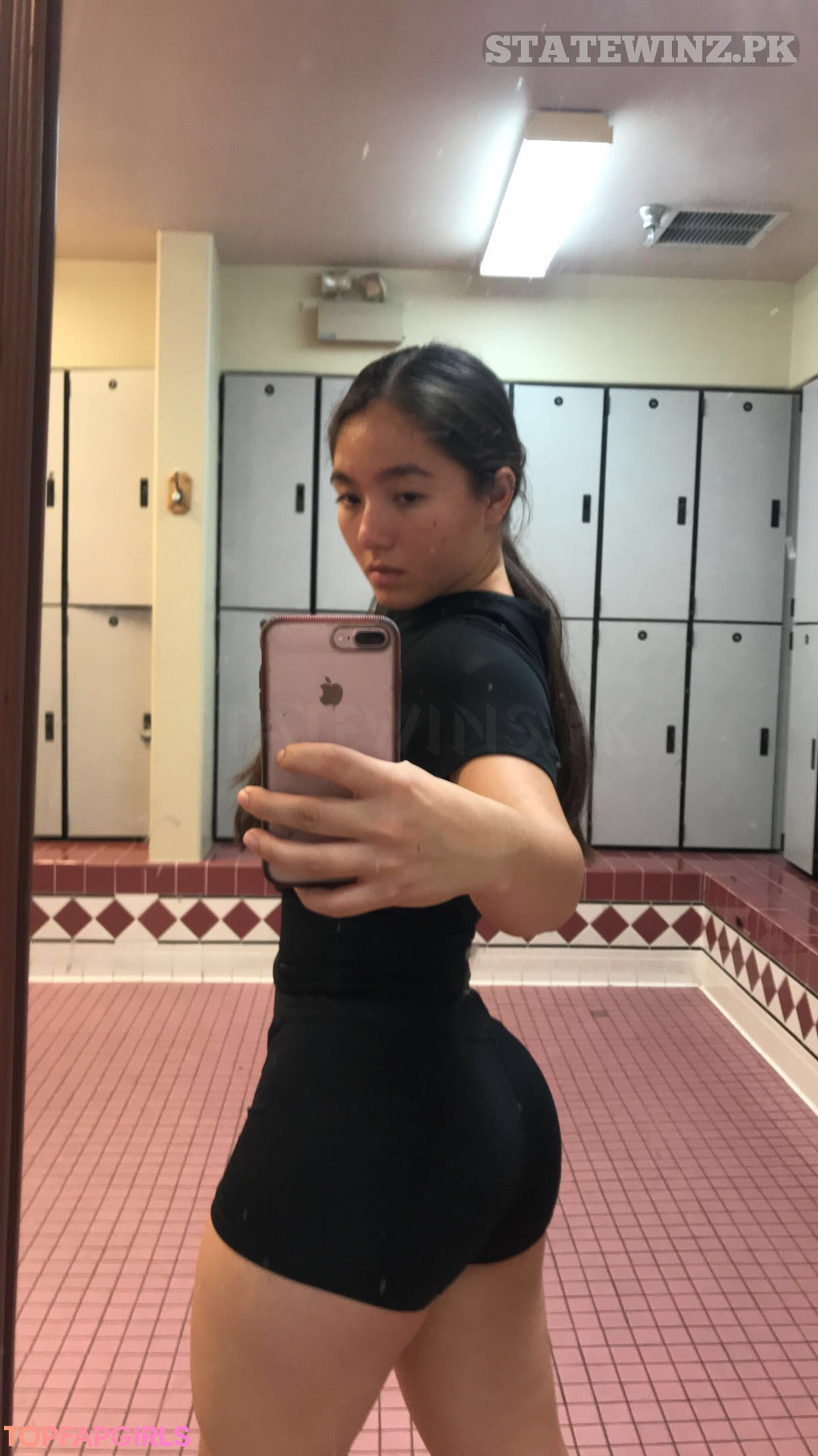 Naakte gelekte OnlyFans-foto van Eliza Chau #133