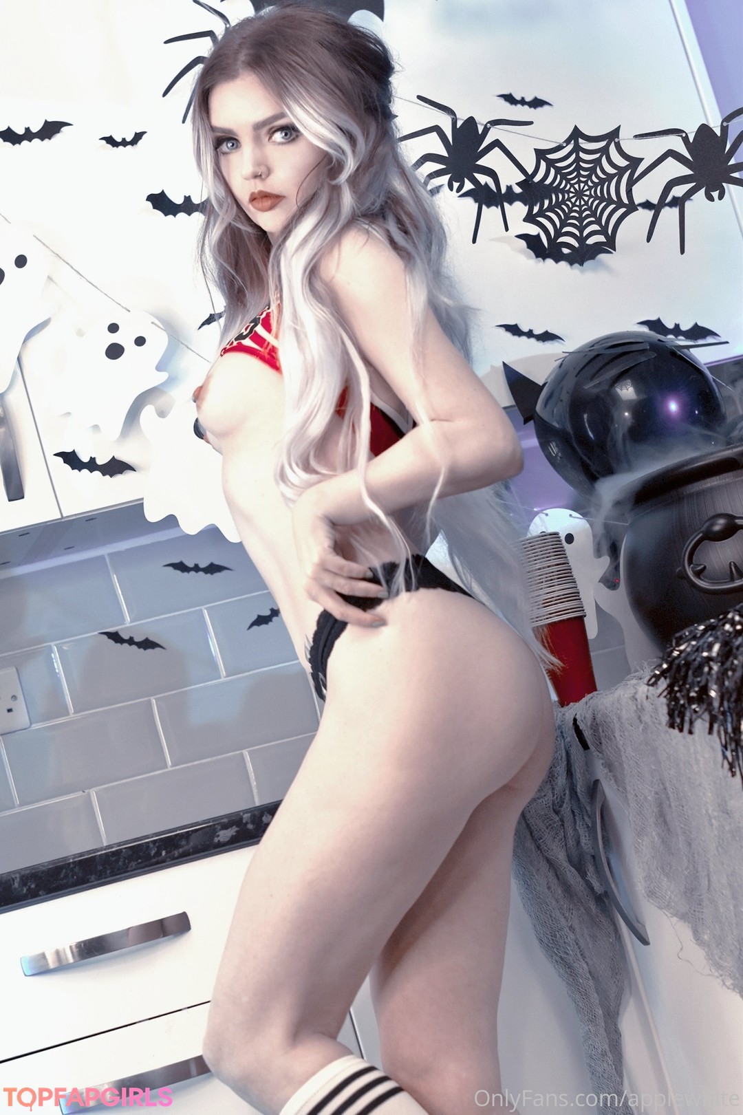 Naakte gelekte OnlyFans-foto van Applewhite #5