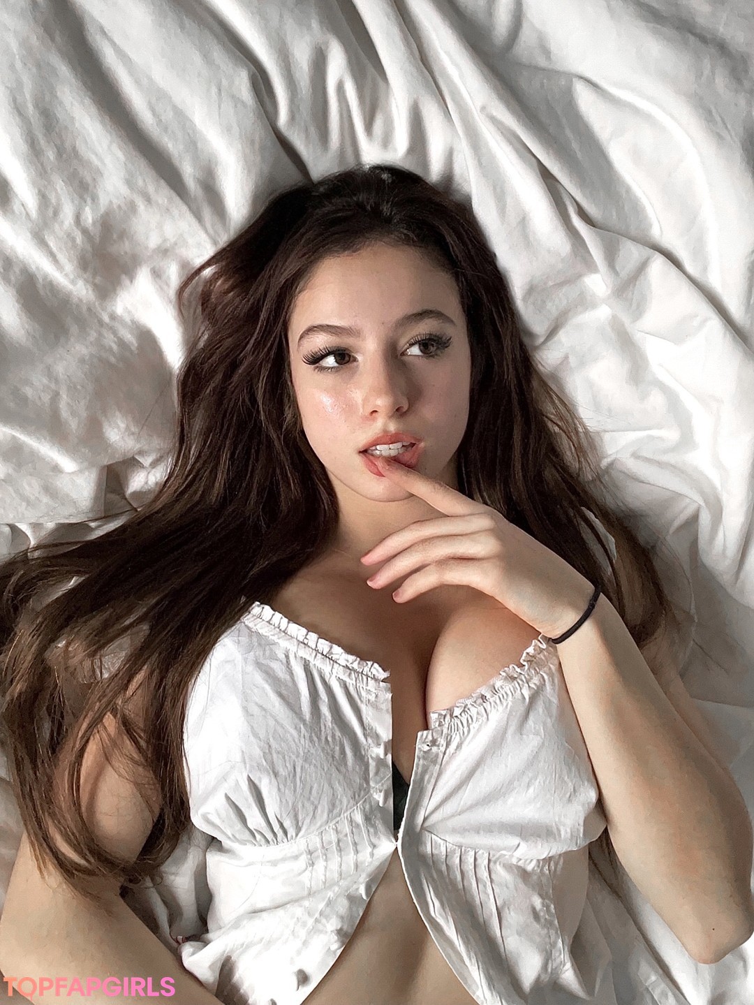 Naakte gelekte OnlyFans-foto van Sierra Cabot #33