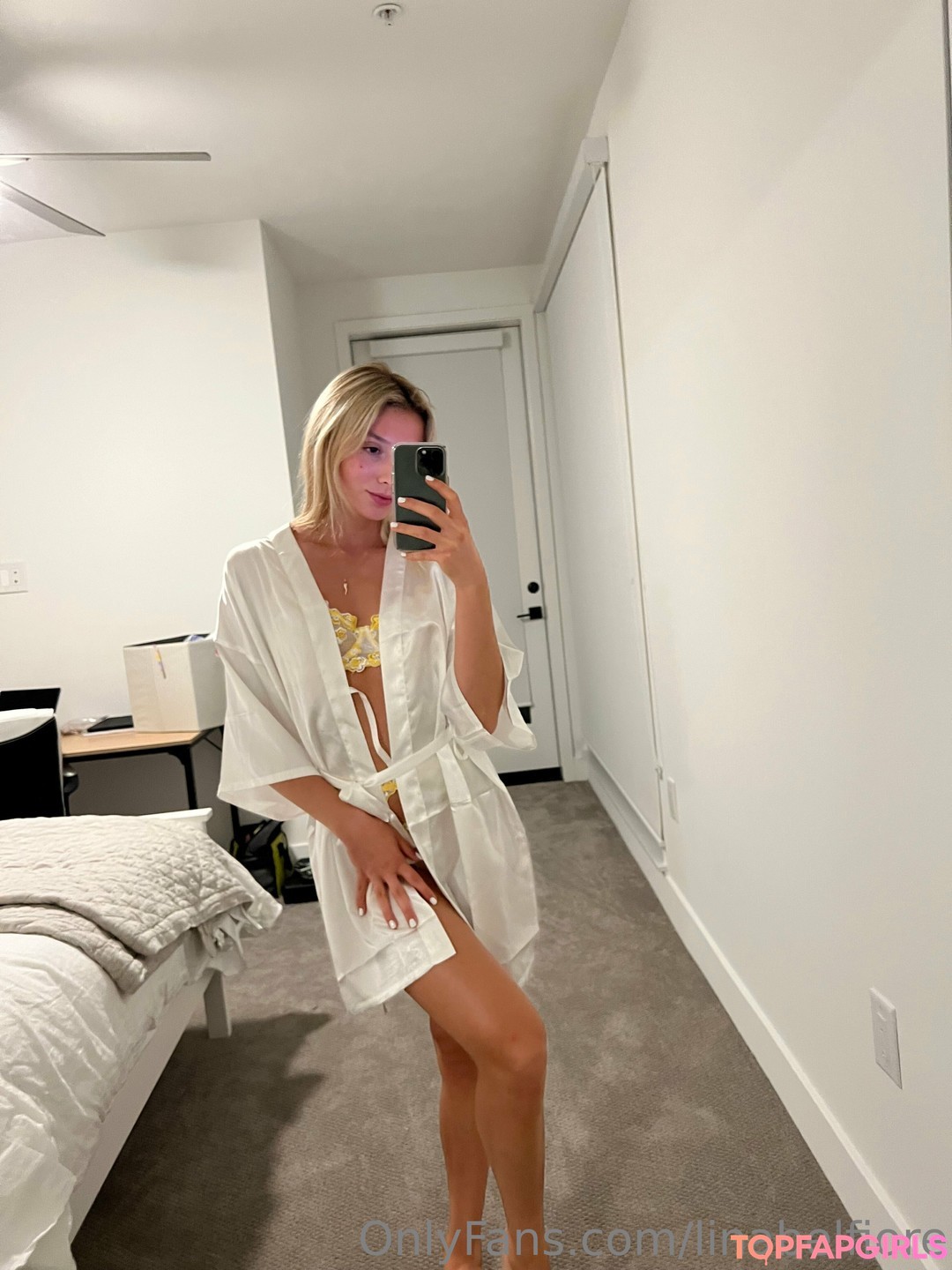 Naakte gelekte OnlyFans-foto van Lina Belfiore #556