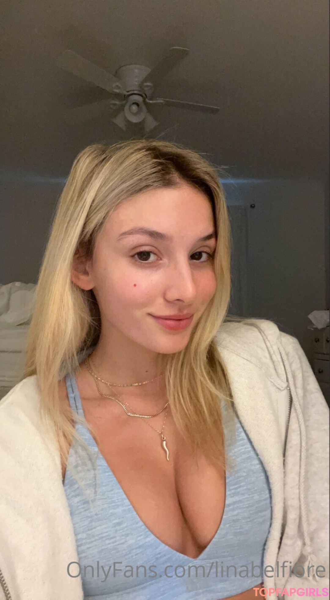 Naakte gelekte OnlyFans-foto van Lina Belfiore #580