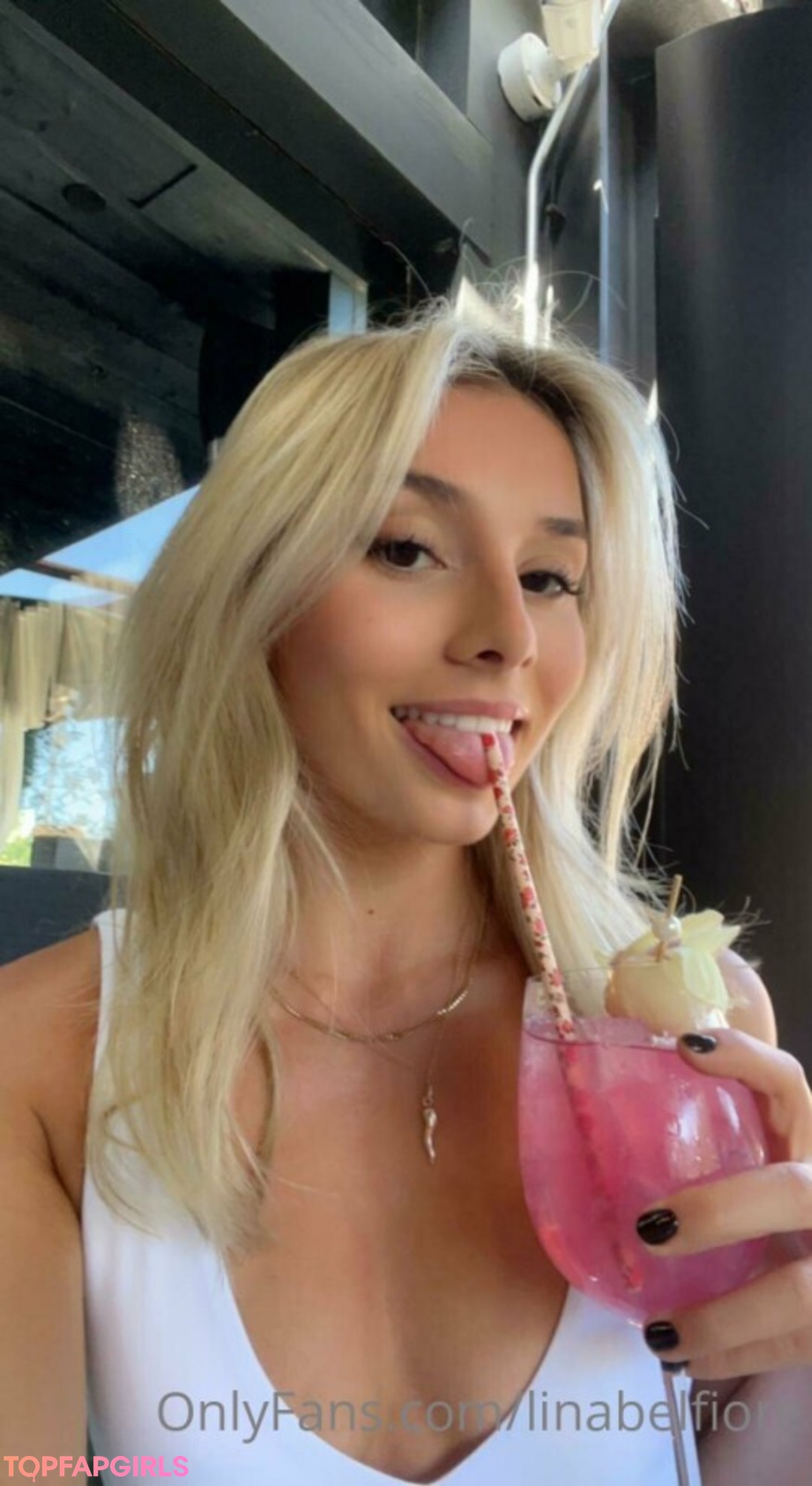 Naakte gelekte OnlyFans-foto van Lina Belfiore #7
