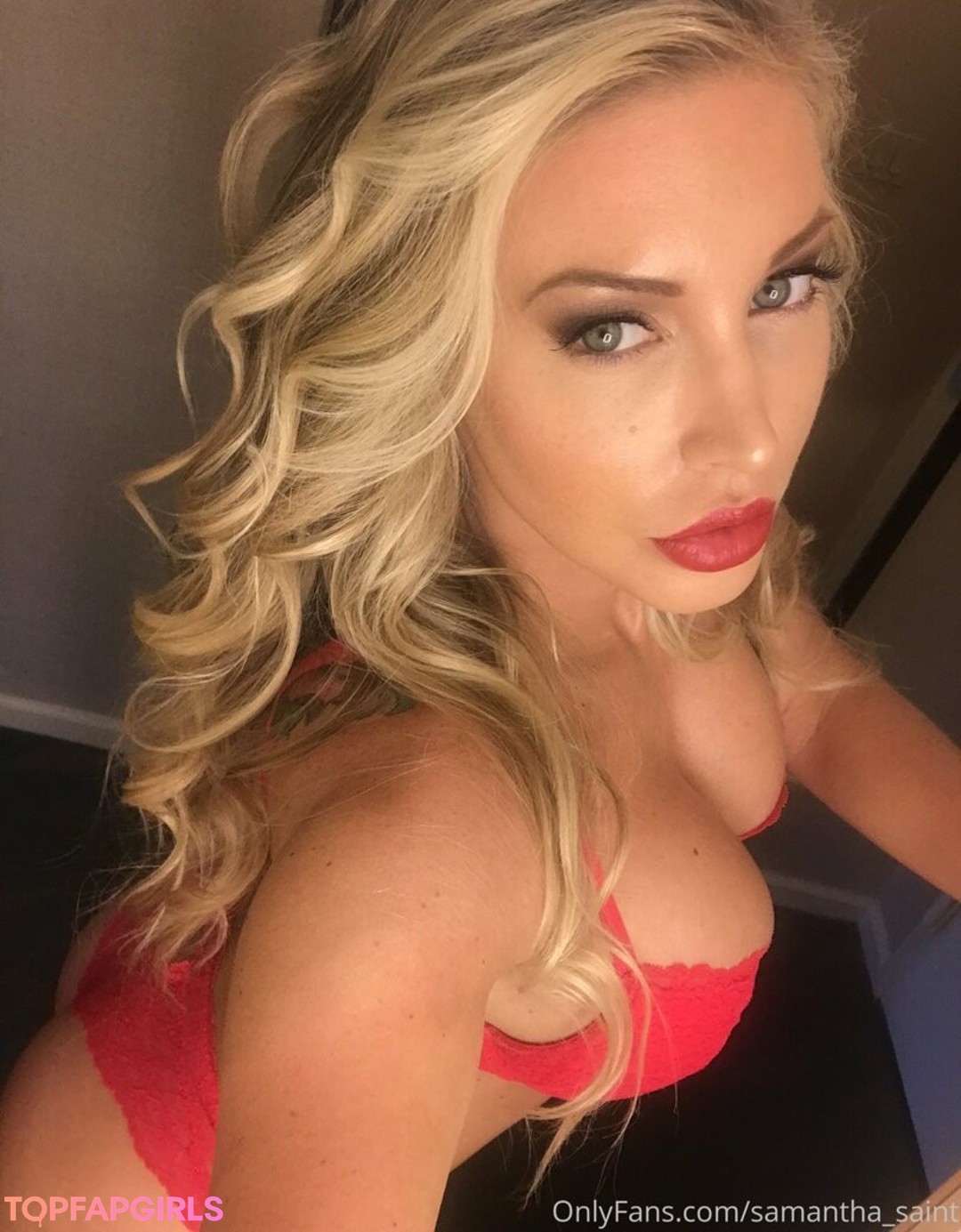 Naakte gelekte OnlyFans-foto van Samantha Saint #309