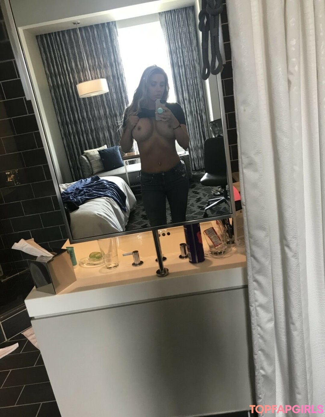 Naakte gelekte OnlyFans-foto van Samantha Saint #641