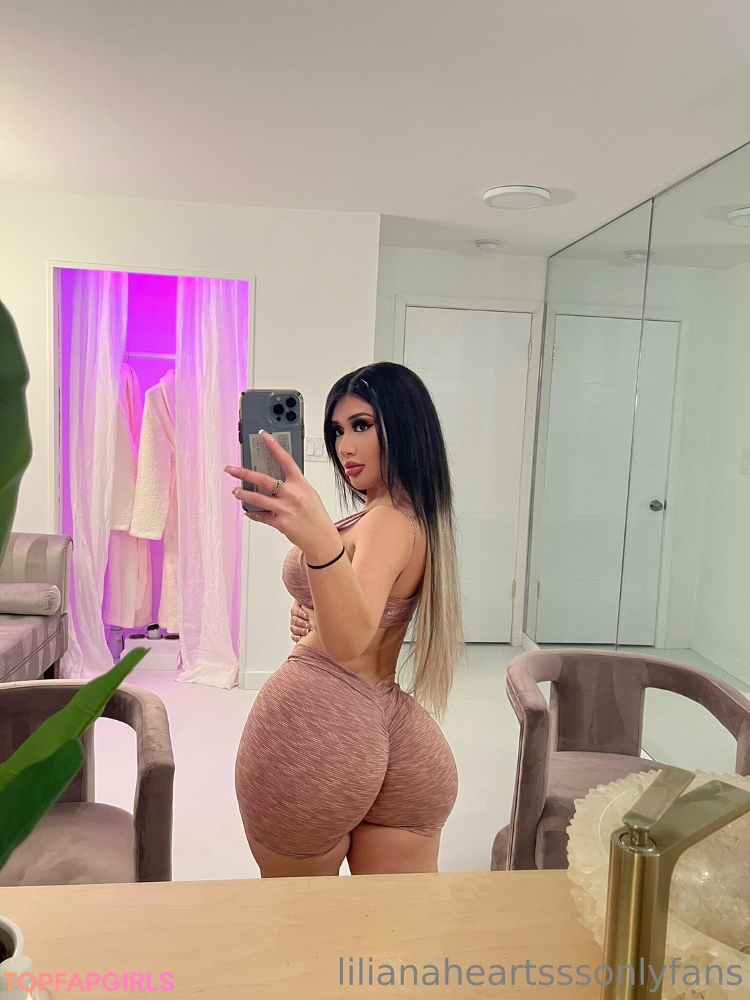 Naakte gelekte OnlyFans-foto van Lilianaheartsss #504