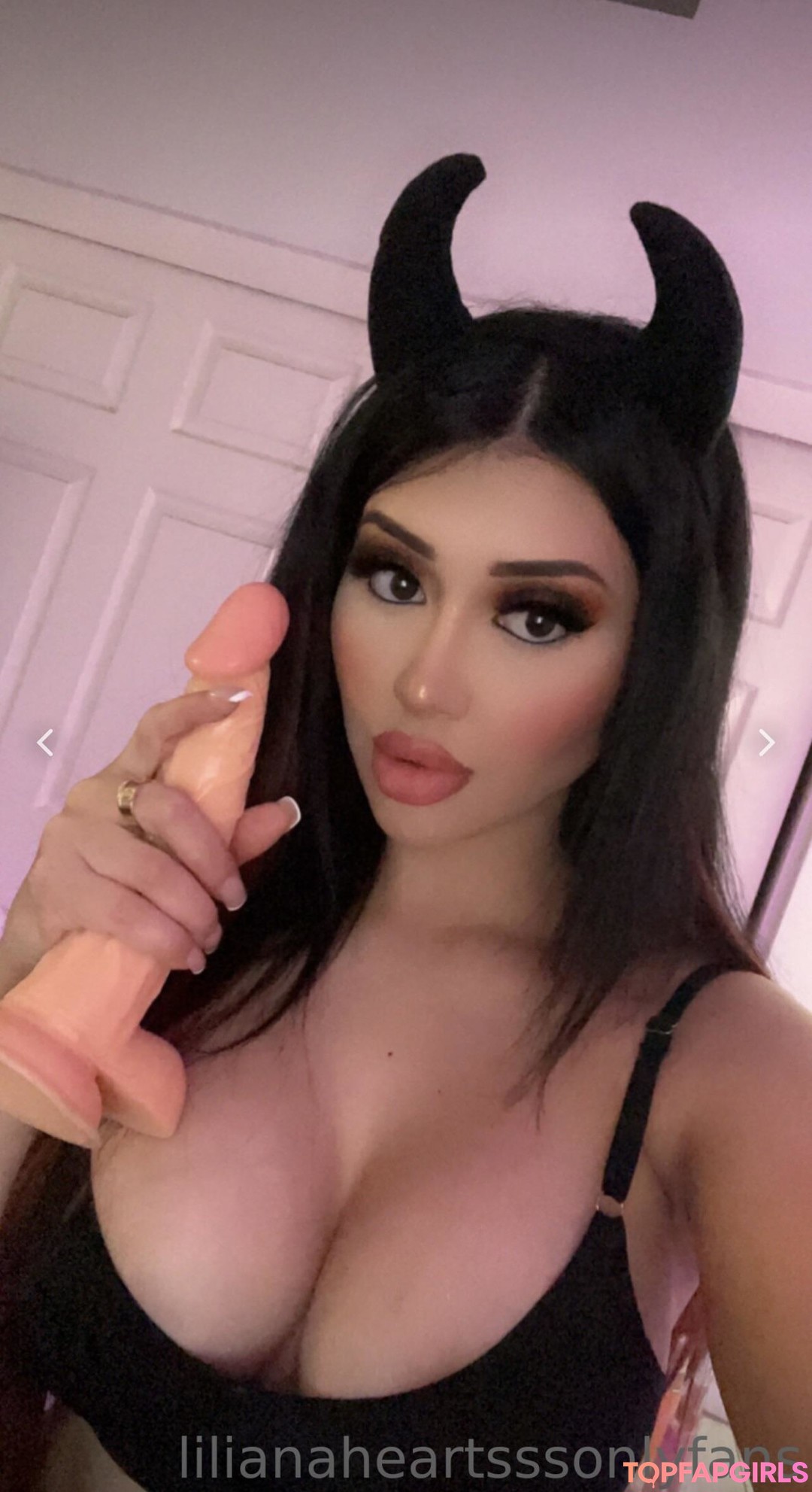 Naakte gelekte OnlyFans-foto van Lilianaheartsss #1245